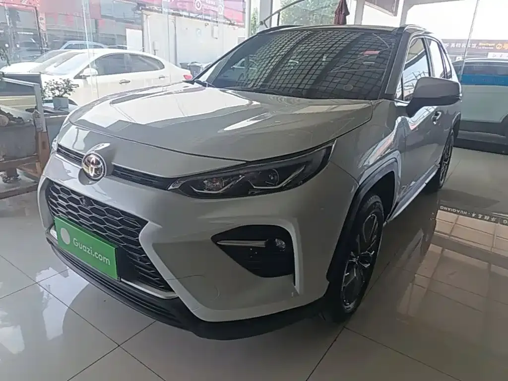 Toyota Wildlander — фото 1