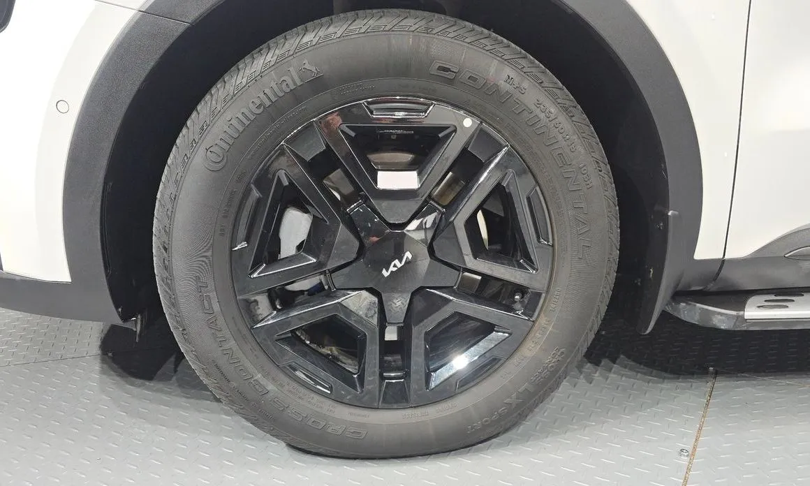 Kia Sorento — фото 6
