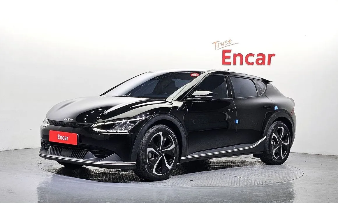 Kia EV6 — фото 1
