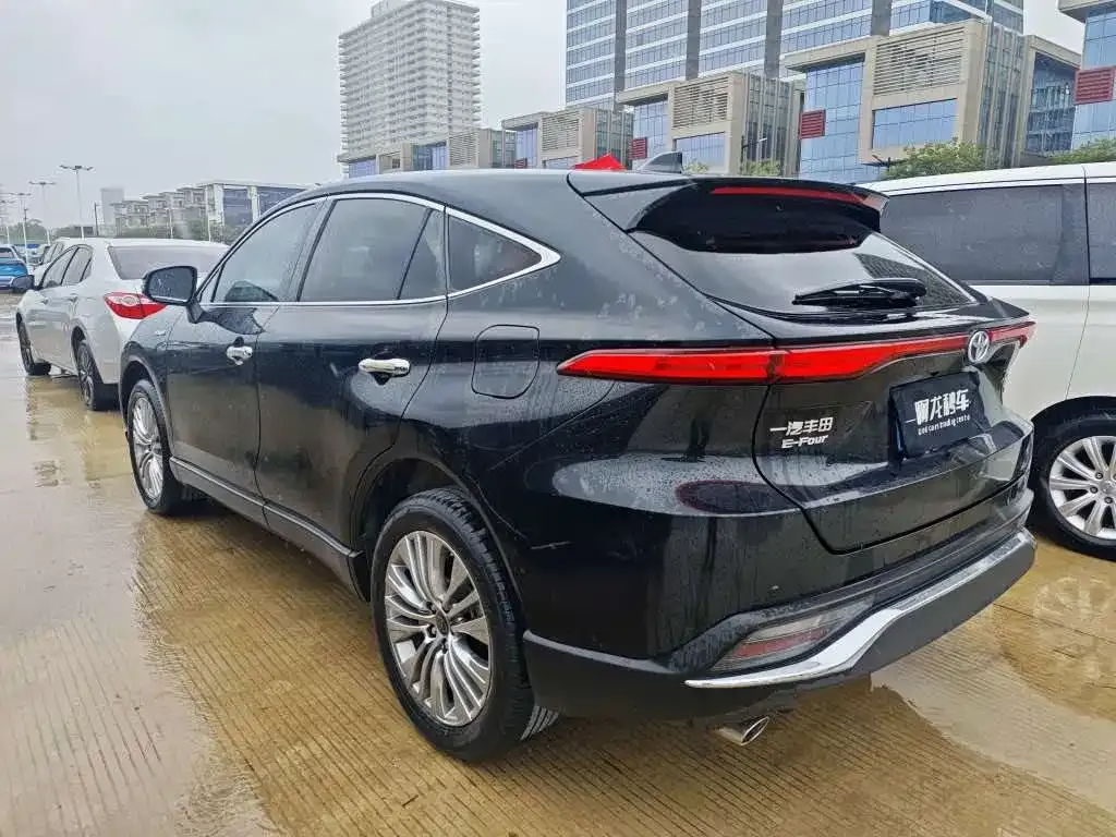 Toyota Harrier — фото 8