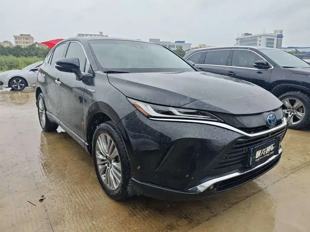 Toyota Harrier — фото 5