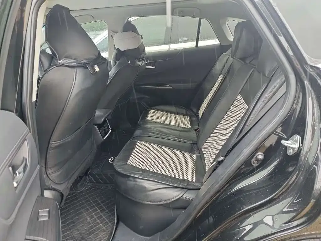 Toyota Harrier — фото 9