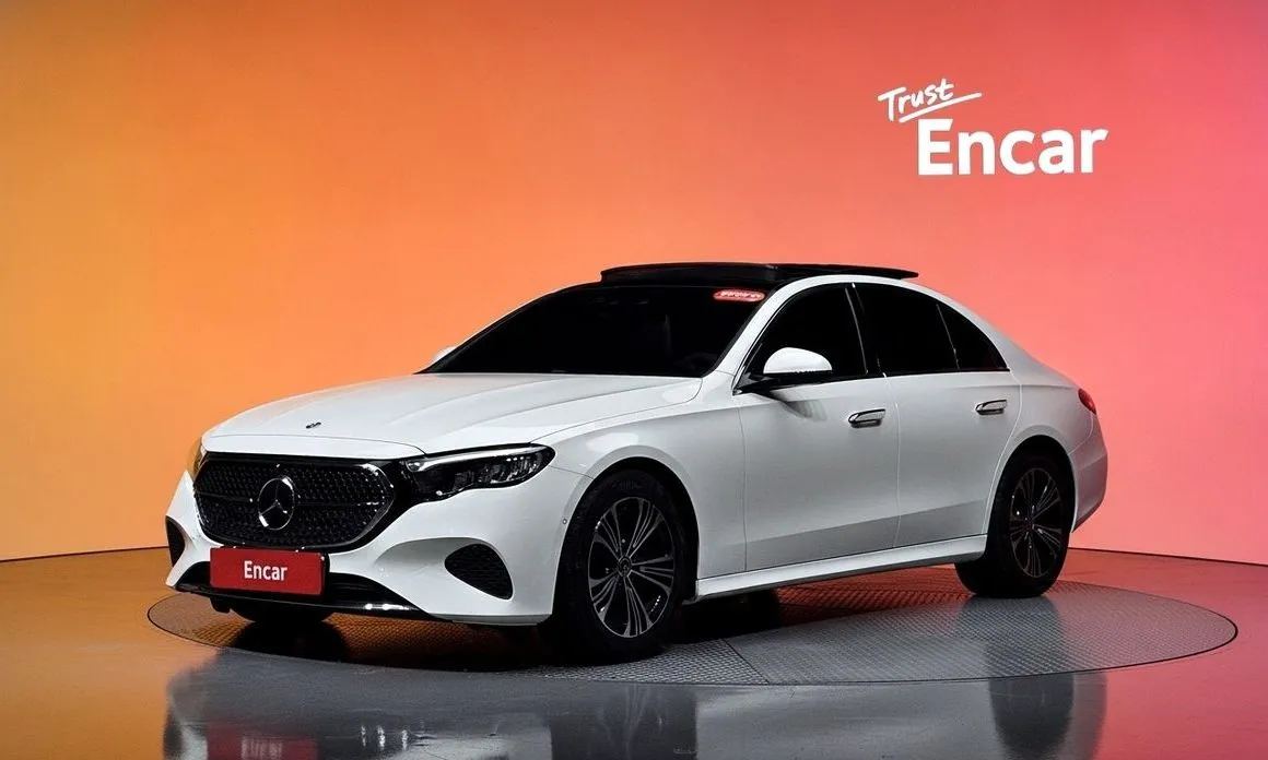 Mercedes-Benz E-Class — фото 1