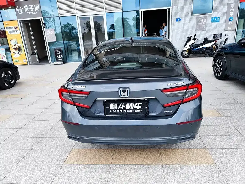 Honda Accord — фото 7