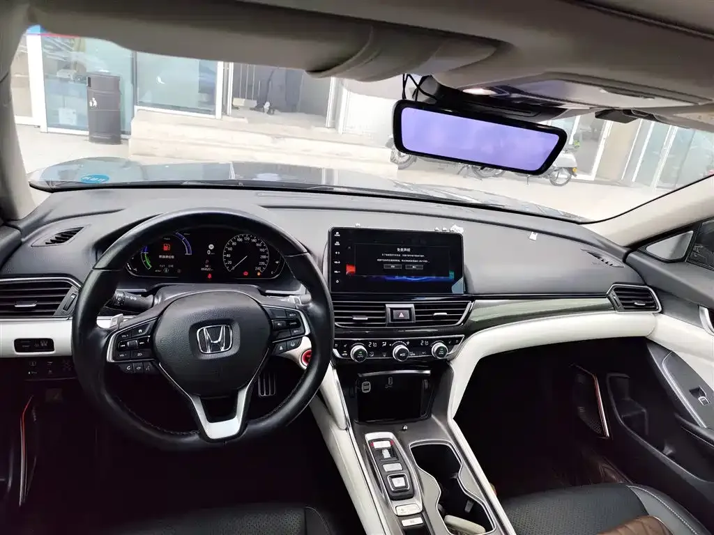 Honda Accord — фото 3