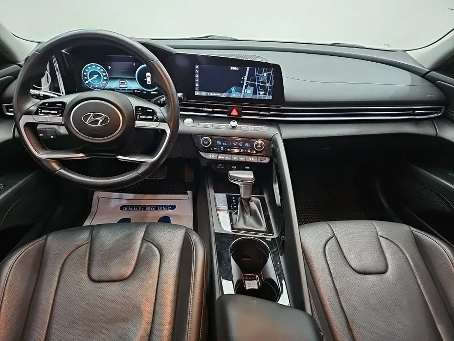 Hyundai AVANTE — фото 8