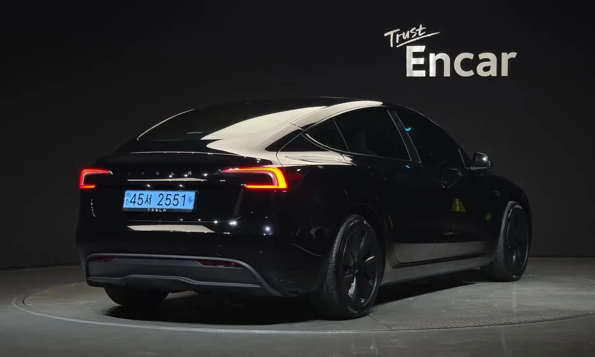 Tesla Model 3 2024 из KR, фото 4