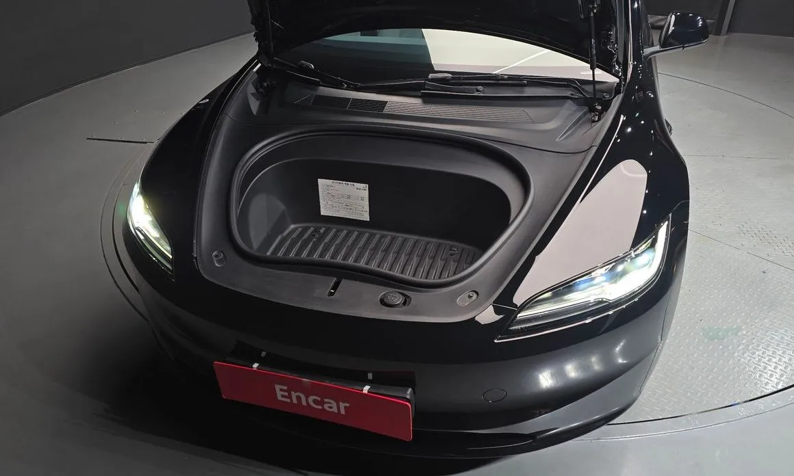 Tesla Model 3 2024 из KR, фото 10