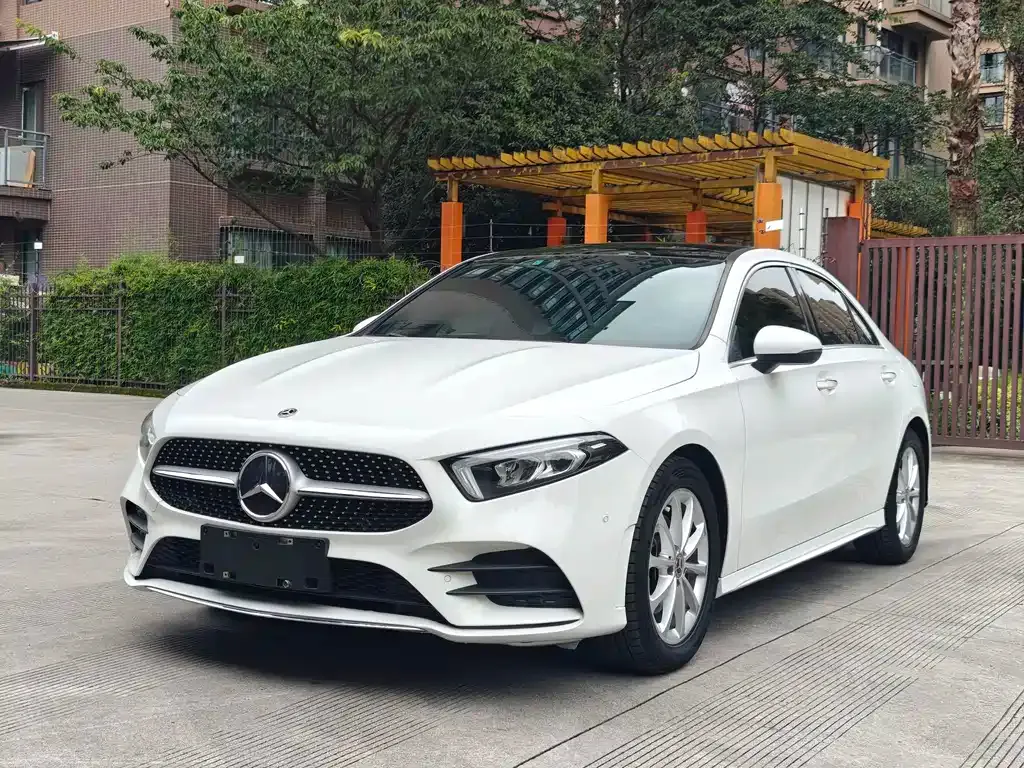 Mercedes-Benz A-Class — фото 1