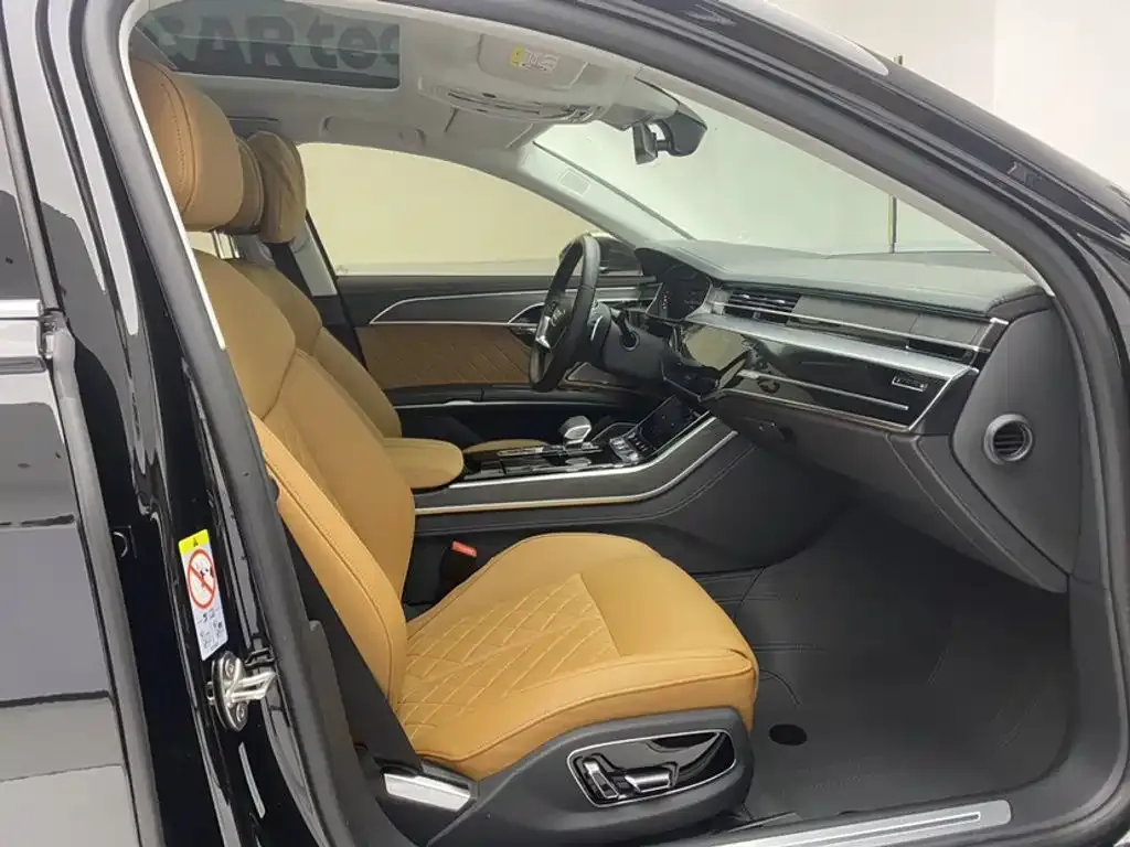 Audi A8 — фото 10