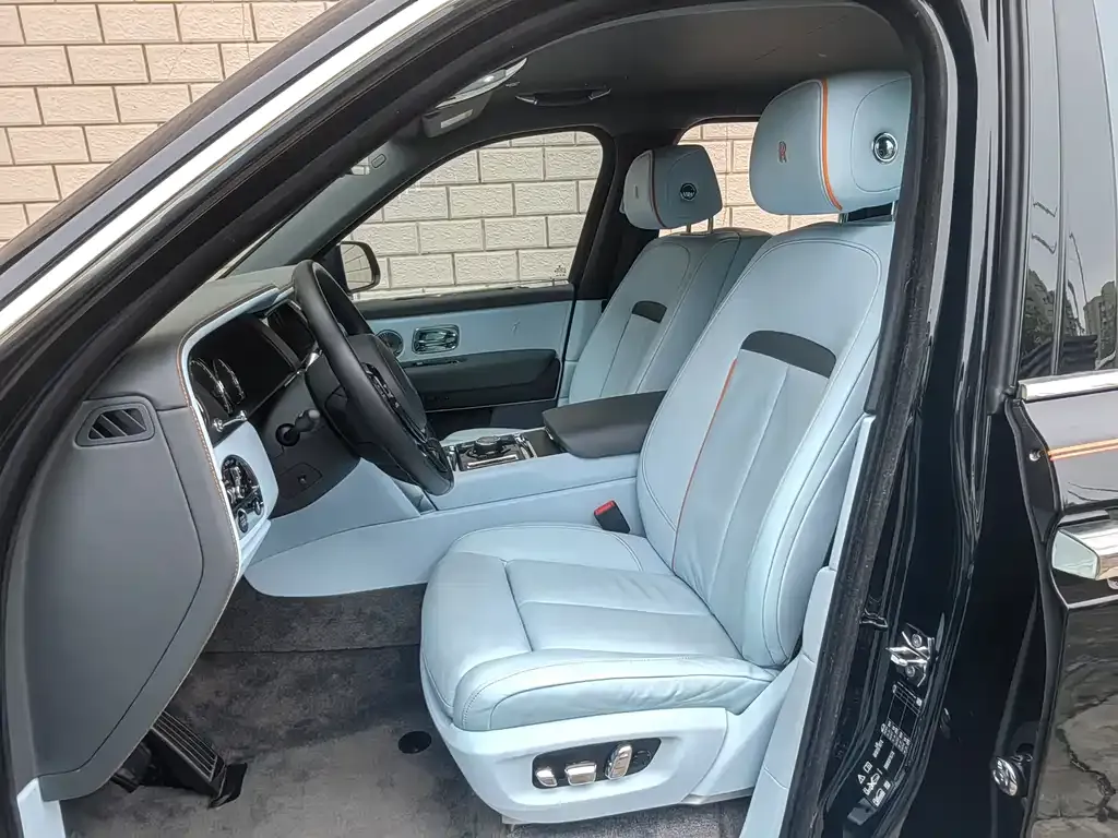 Rolls-Royce Cullinan 2021 из CN, фото 3