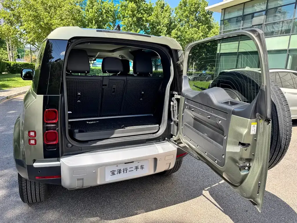 Land Rover Defender — фото 5