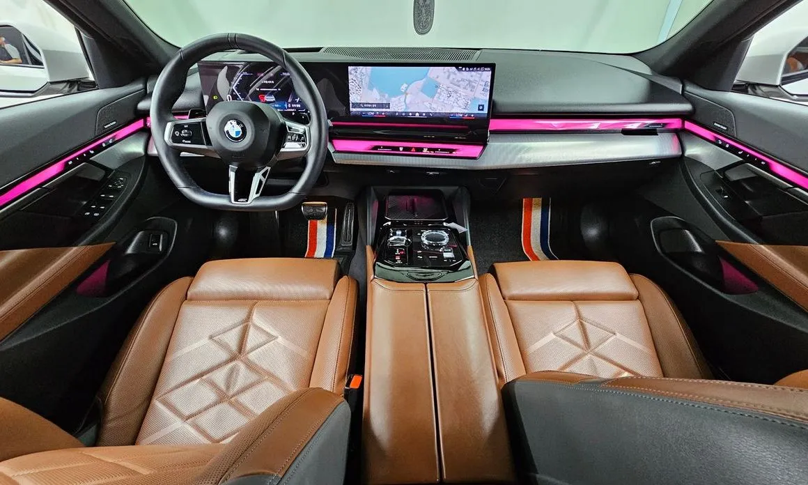 BMW 5-Series 2024 из KR, фото 10