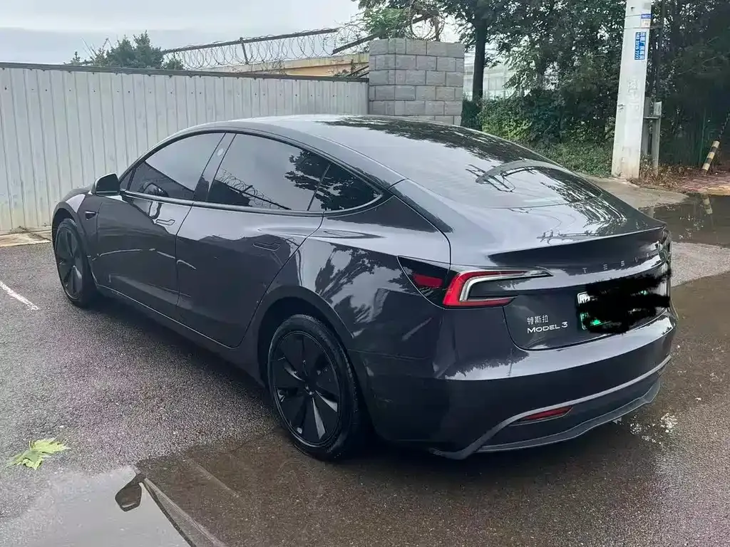 Tesla Model 3 — фото 6