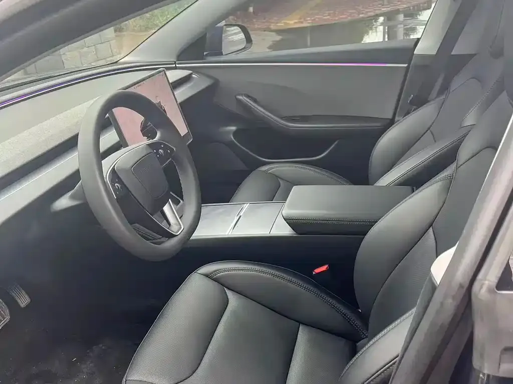 Tesla Model 3 — фото 3