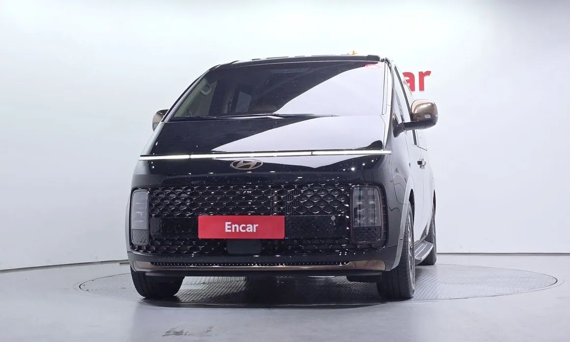 Hyundai Staria — фото 2