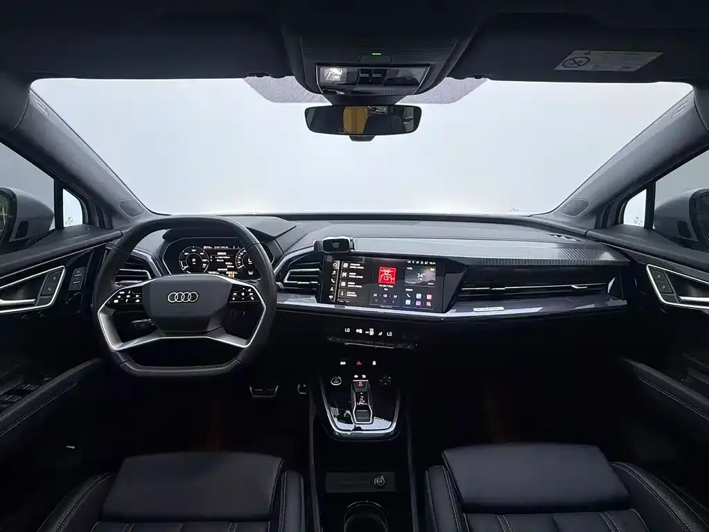 Audi Q4 e-tron — фото 10