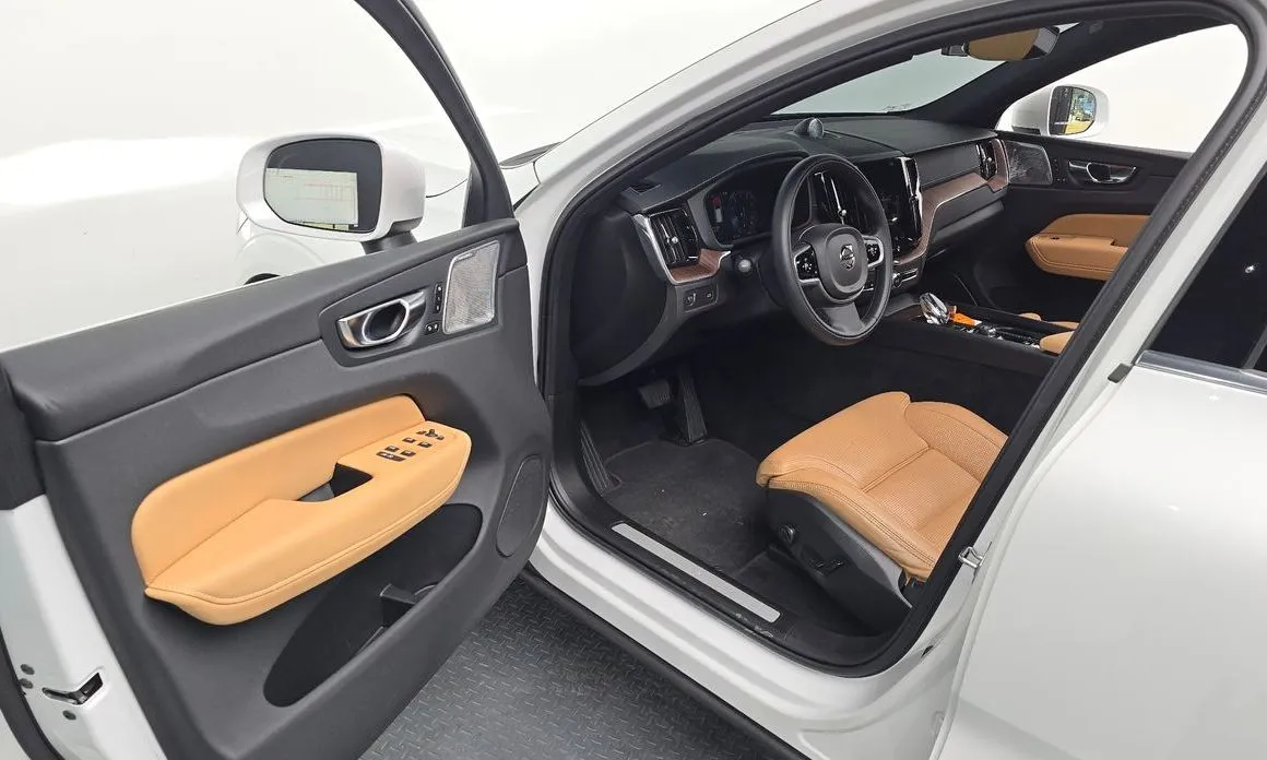Volvo XC60 2021 из KR, фото 7