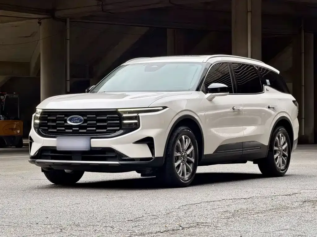 Ford Edge — фото 1