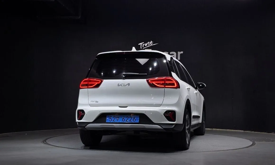 Kia Niro — фото 9