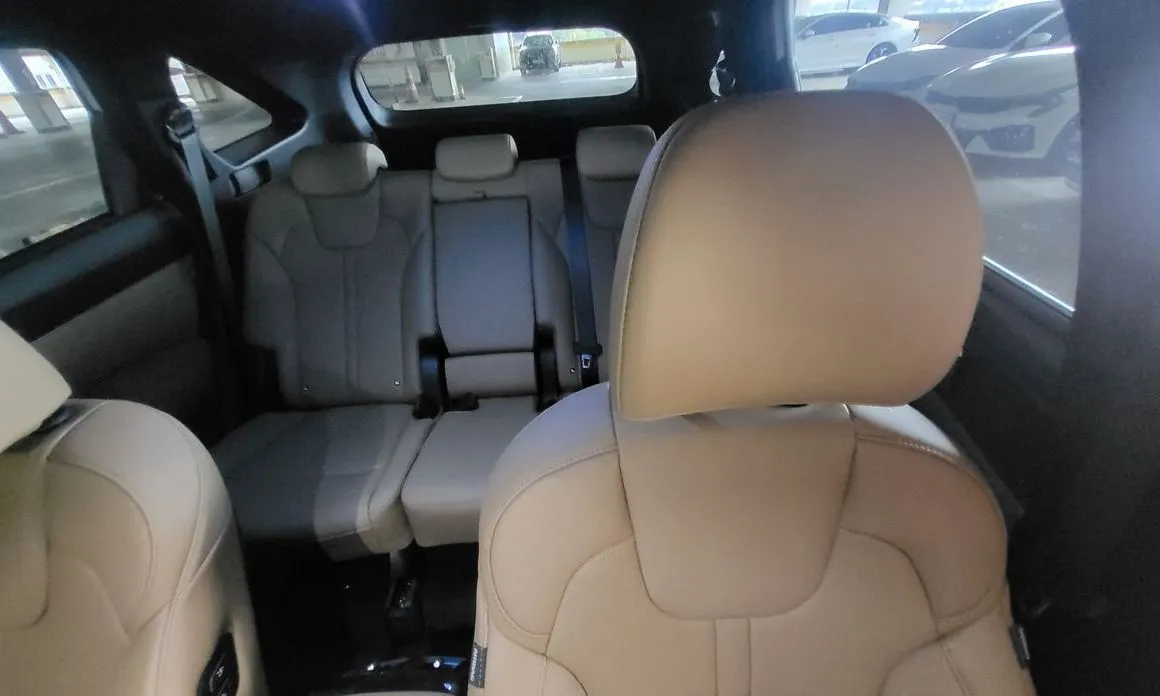 Kia Sorento — фото 7