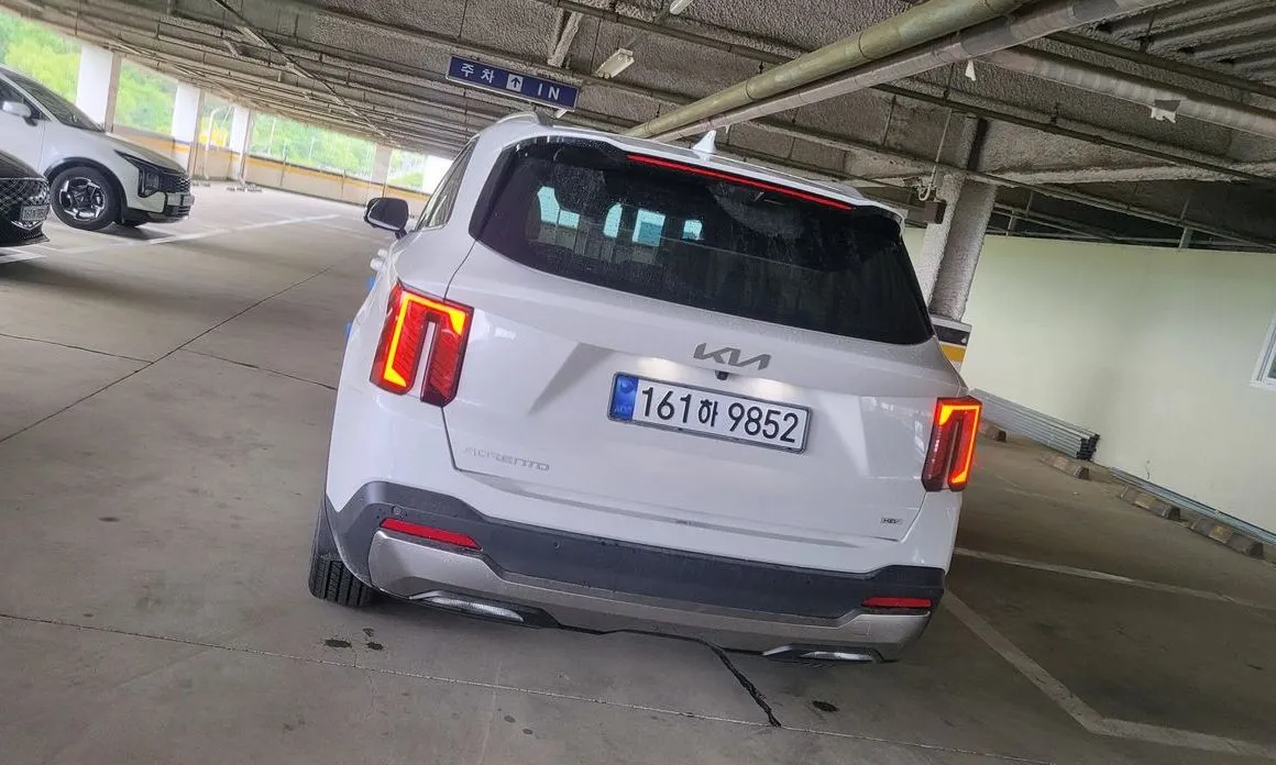 Kia Sorento — фото 4