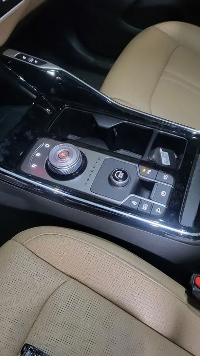 Kia Sorento — фото 9