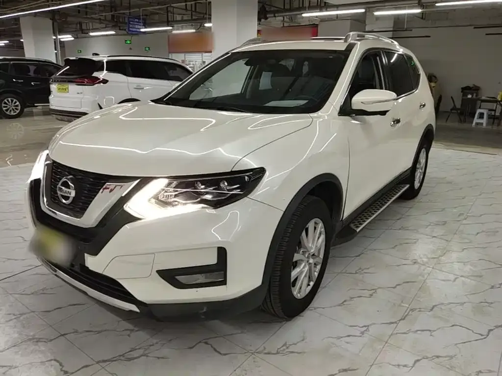 Nissan X-Trail — фото 8
