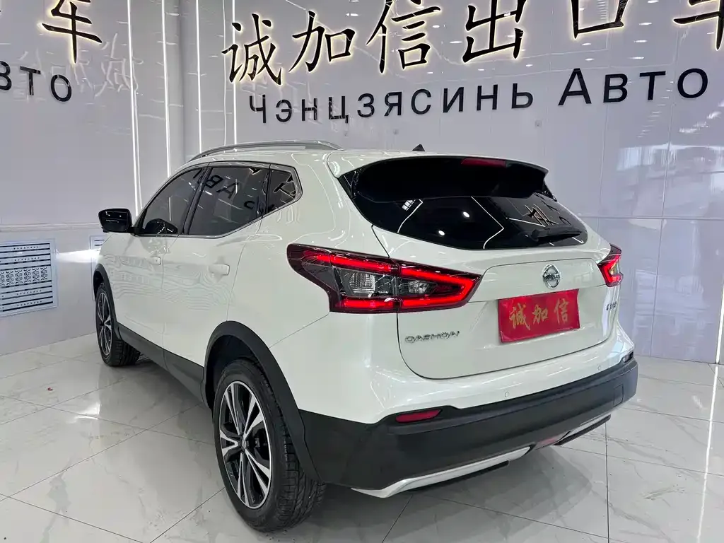 Nissan Qashqai — фото 6