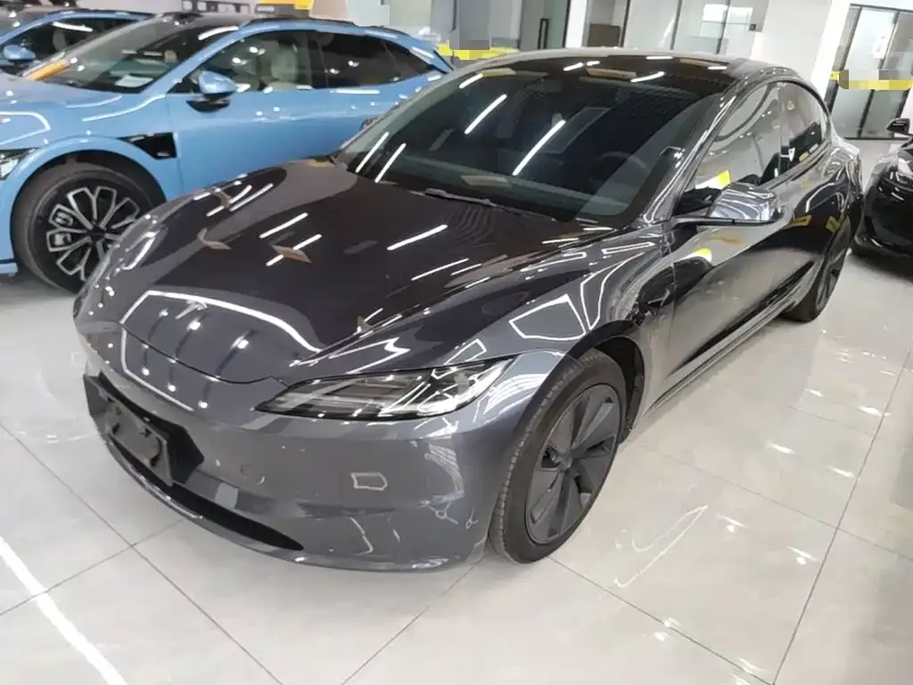 Tesla Model 3 — фото 3
