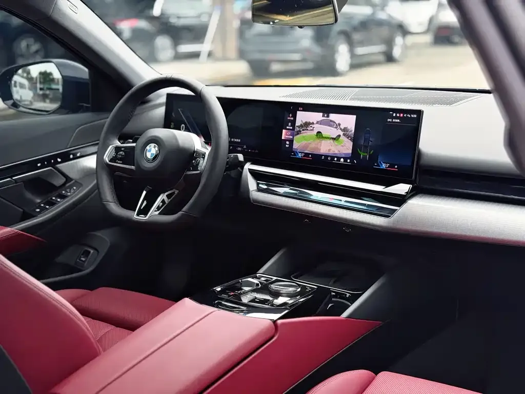 BMW 5 Series (Import) 2024 из CN, фото 9