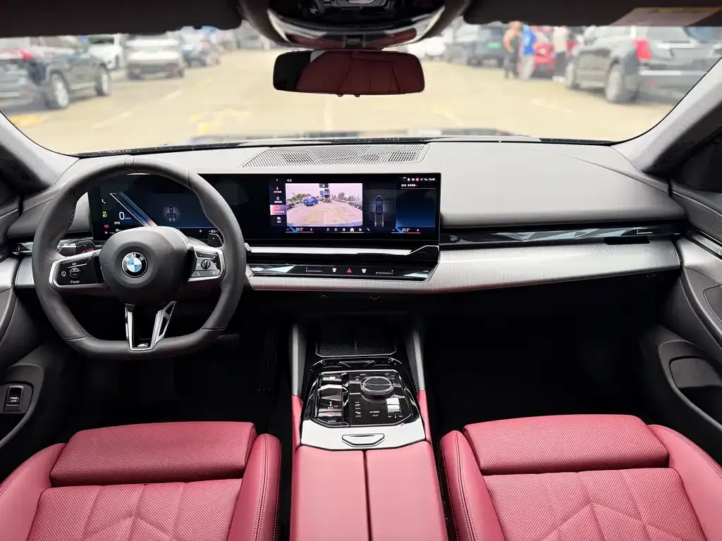 BMW 5 Series (Import) 2024 из CN, фото 10