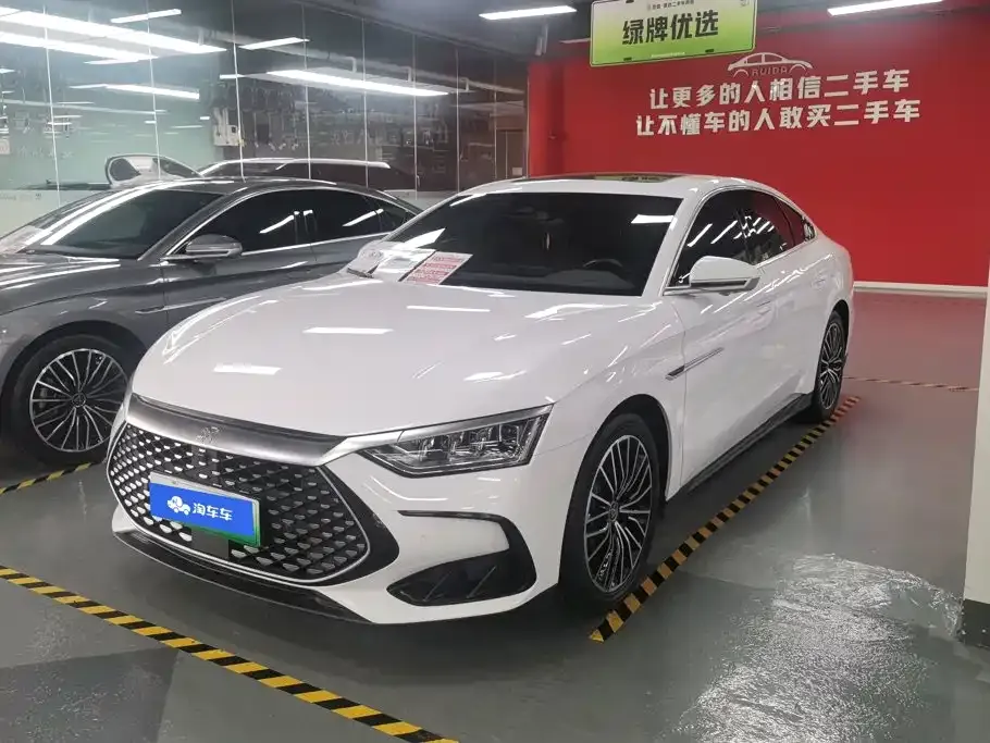 BYD Han — фото 1