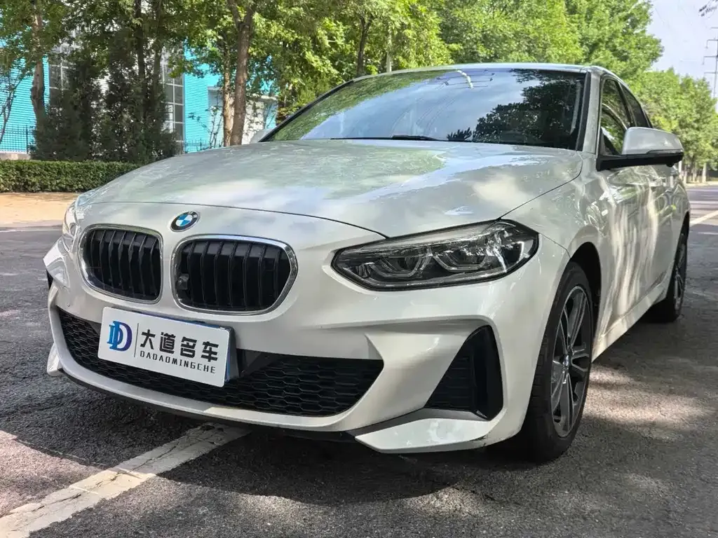 BMW 1 Series — фото 1