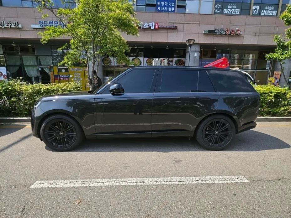 Land Rover Range Rover 2023 из KR, фото 4