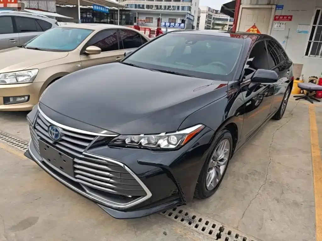 Toyota Avalon — фото 3