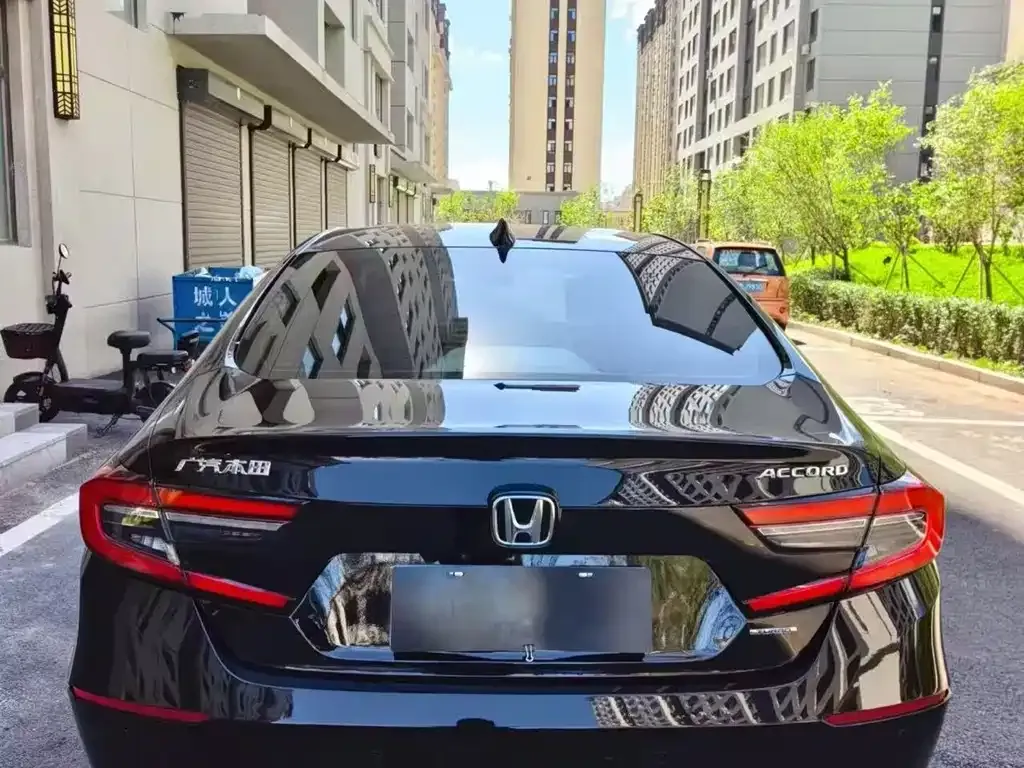 Honda Accord — фото 2
