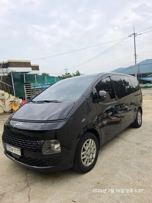 Hyundai Staria — фото 2
