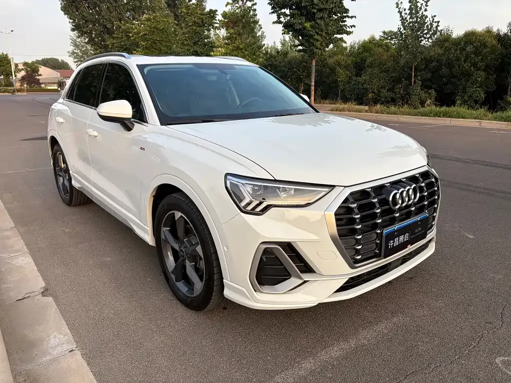 Audi Q3 — фото 6