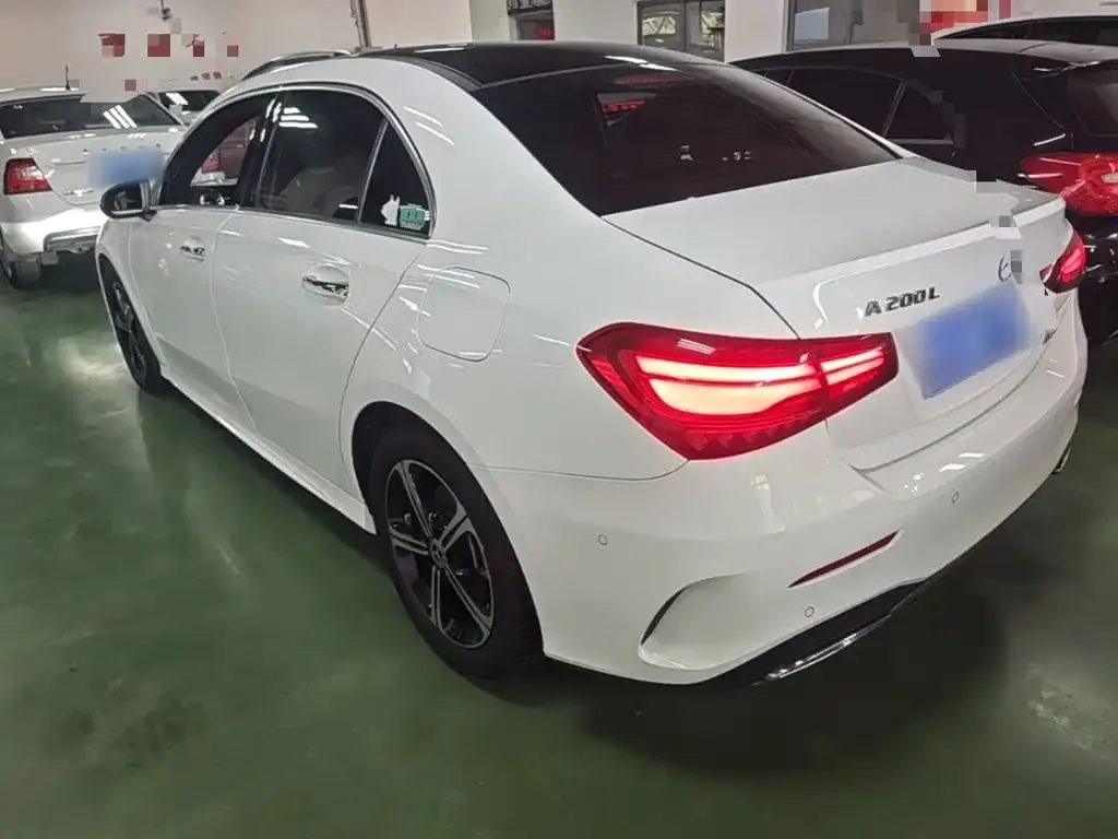 Mercedes-Benz A-Class — фото 9