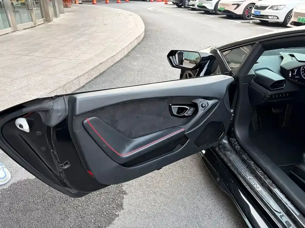 Lamborghini Huracan — фото 6