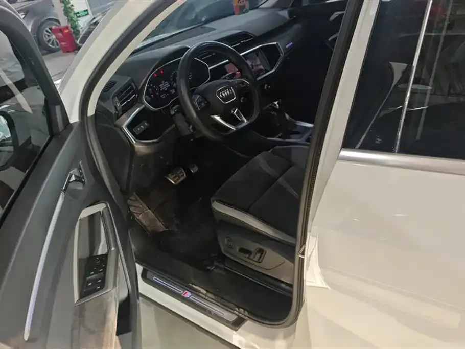 Audi Q3 2021 из CN, фото 6