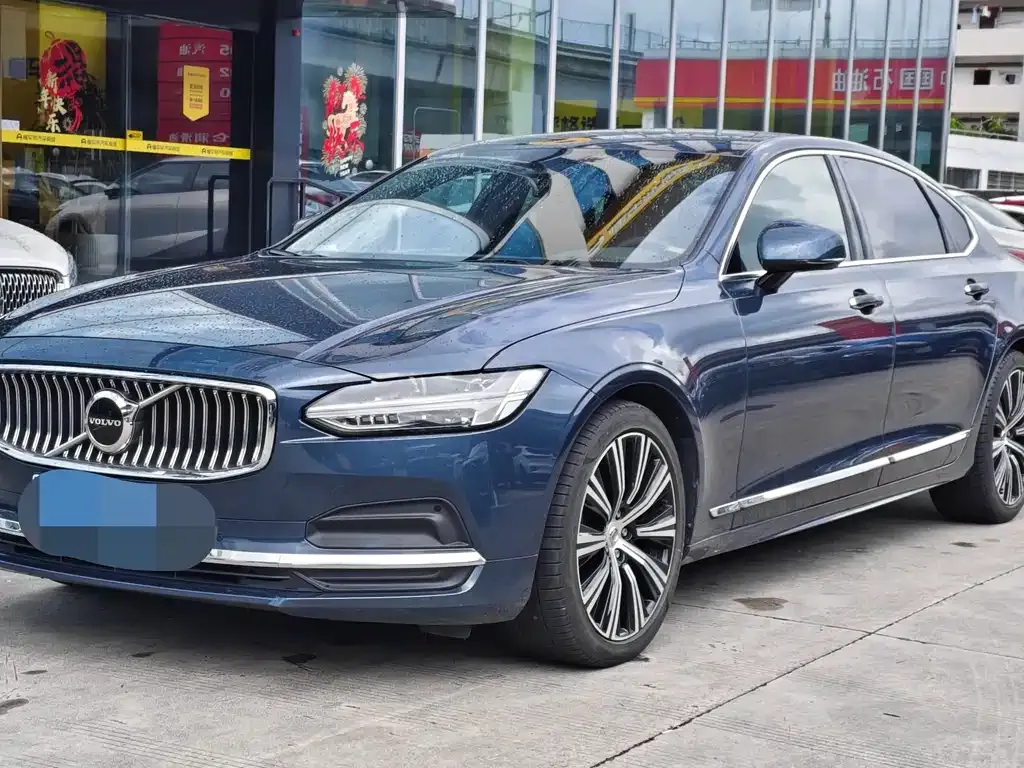 Volvo S90 — фото 1