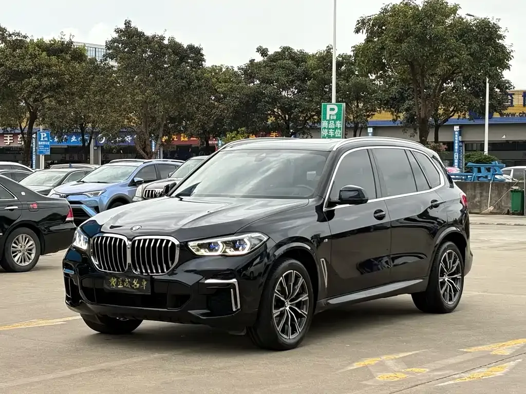 BMW X5 — фото 1