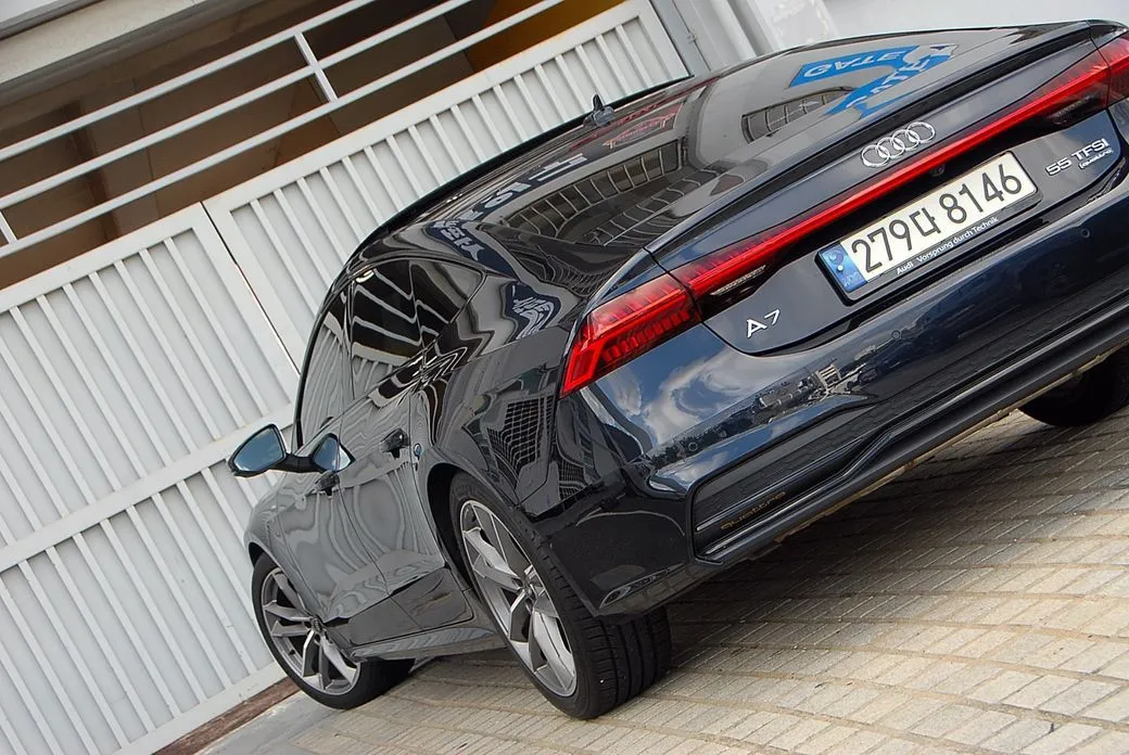 Audi A7 — фото 9
