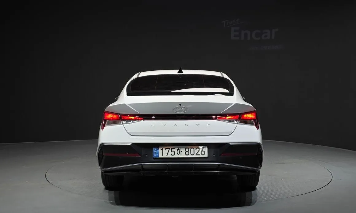 Hyundai AVANTE — фото 3