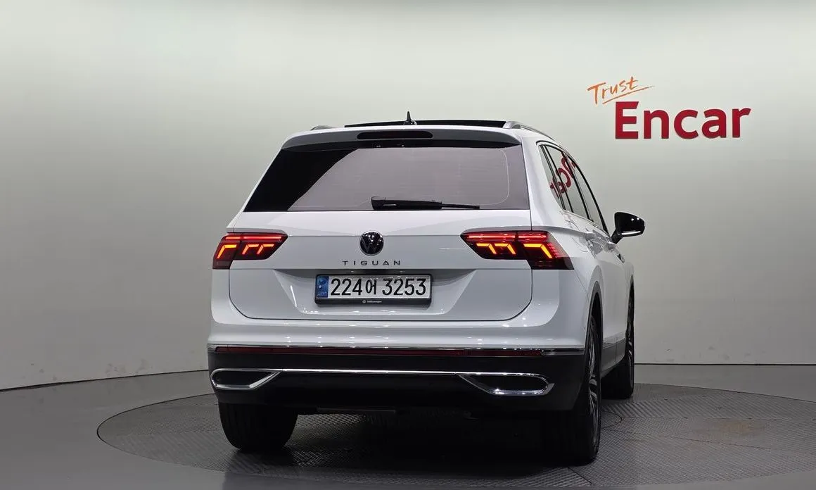 Volkswagen Tiguan — фото 3