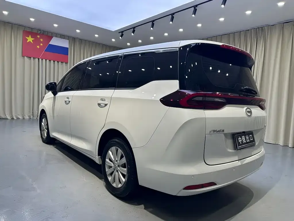 GAC Motor Trumpchi M6 — фото 2