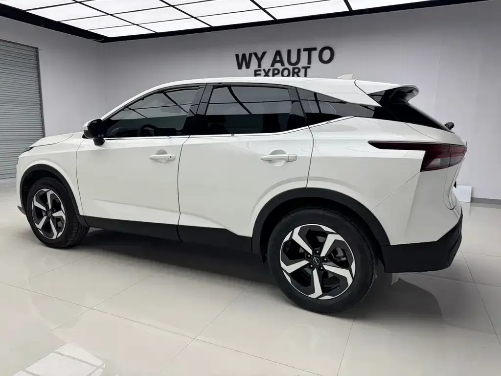 Nissan Qashqai — фото 10