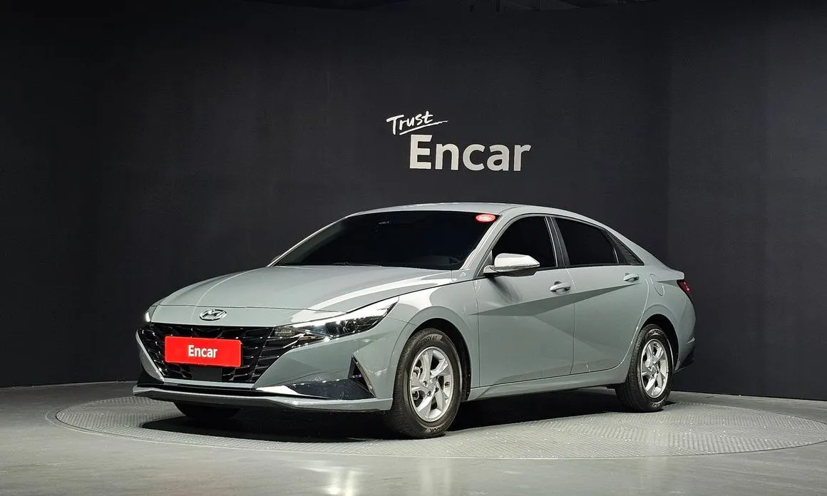 Hyundai AVANTE — фото 1